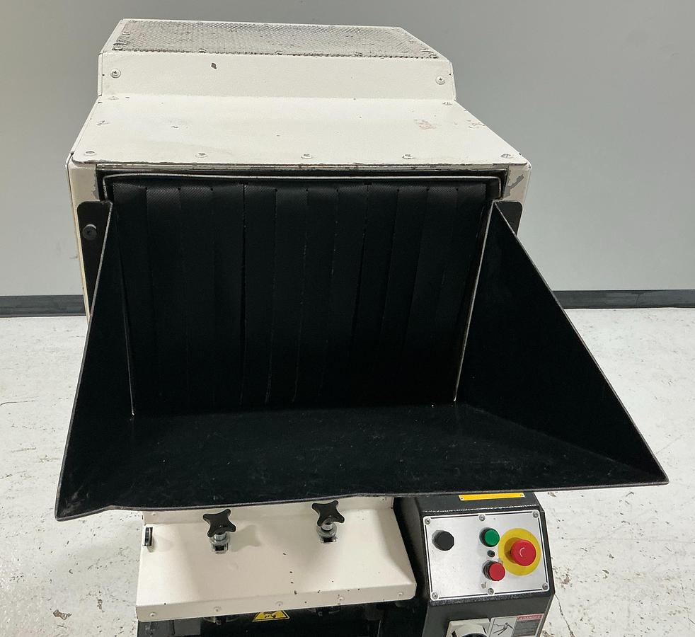 Used MILACRON MG814 GRINDER