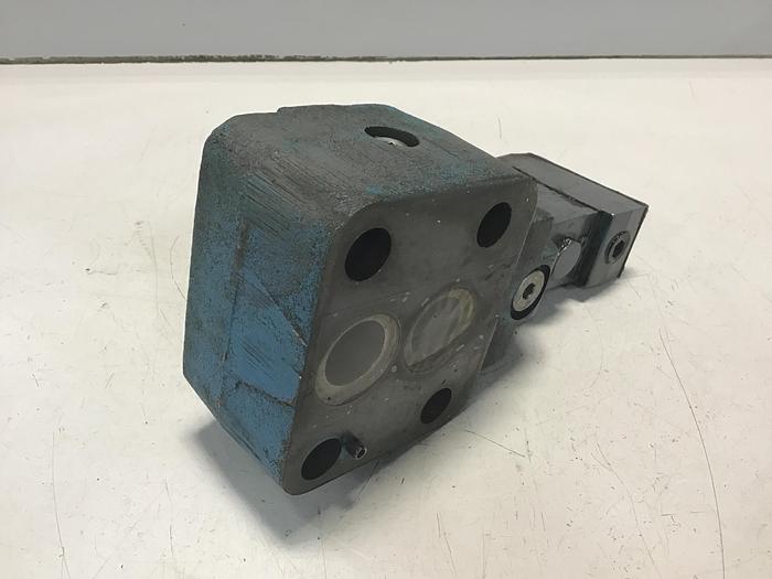 Used VICKERS CG5101ACMWB90 Valve Used #142519