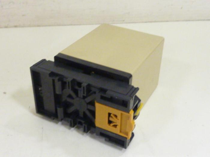 Used OMRON Current Sensor SAO-Q #65675