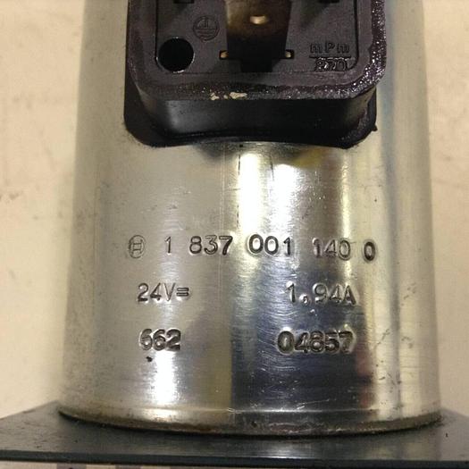 Used BOSCH Hydraulic Valve 0 810 001 825 #80605