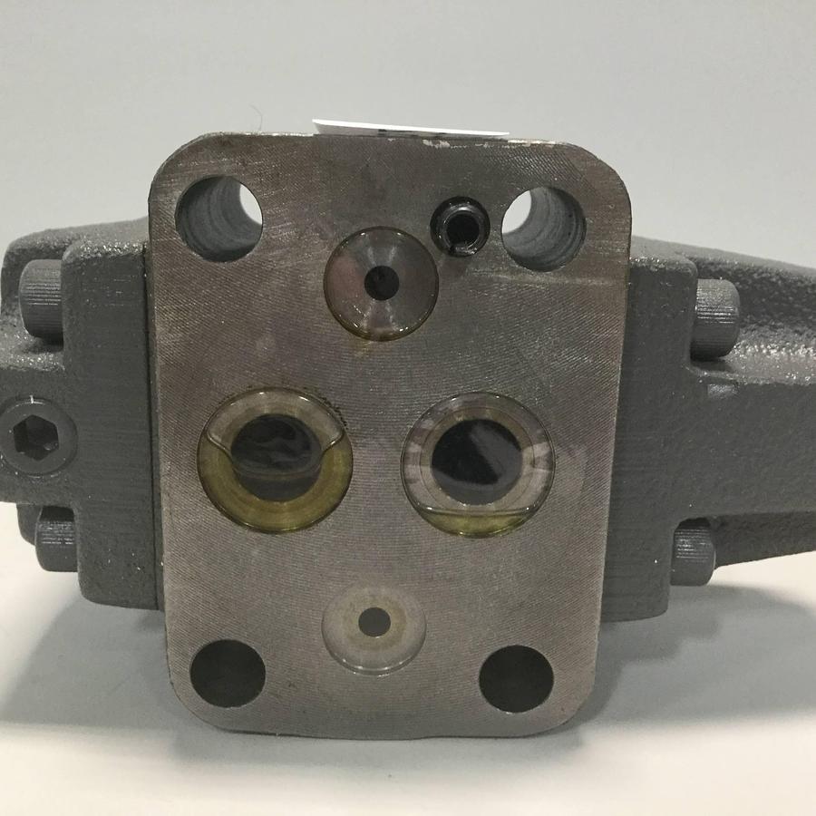 Used VICKERS Tokimec Pressure Control Valve RCG03D22JAS106J Used