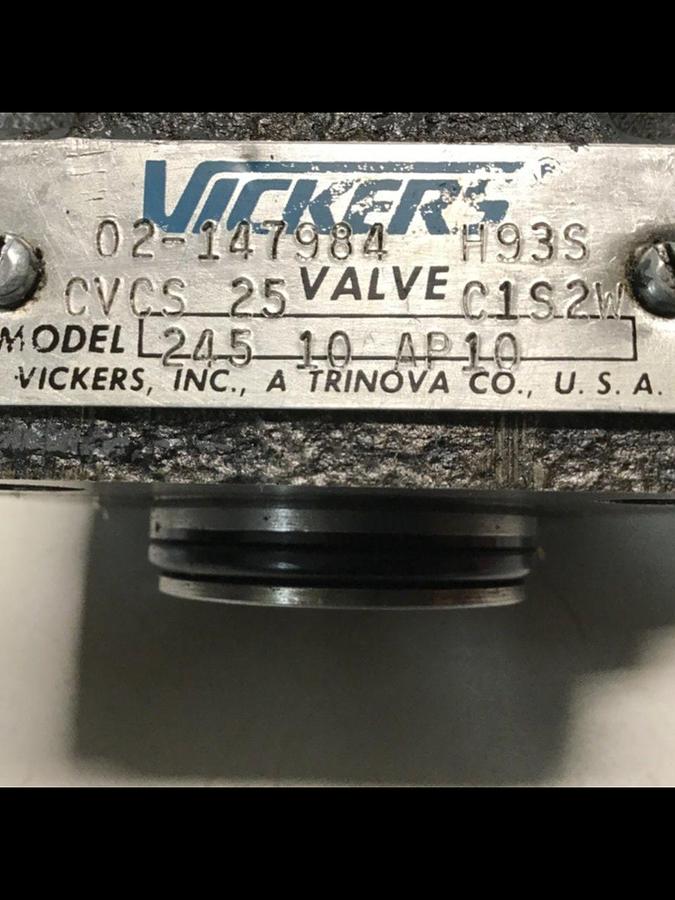 Used VICKERS Valves DG4V-3-2AL-M-U-HL7-60 Used