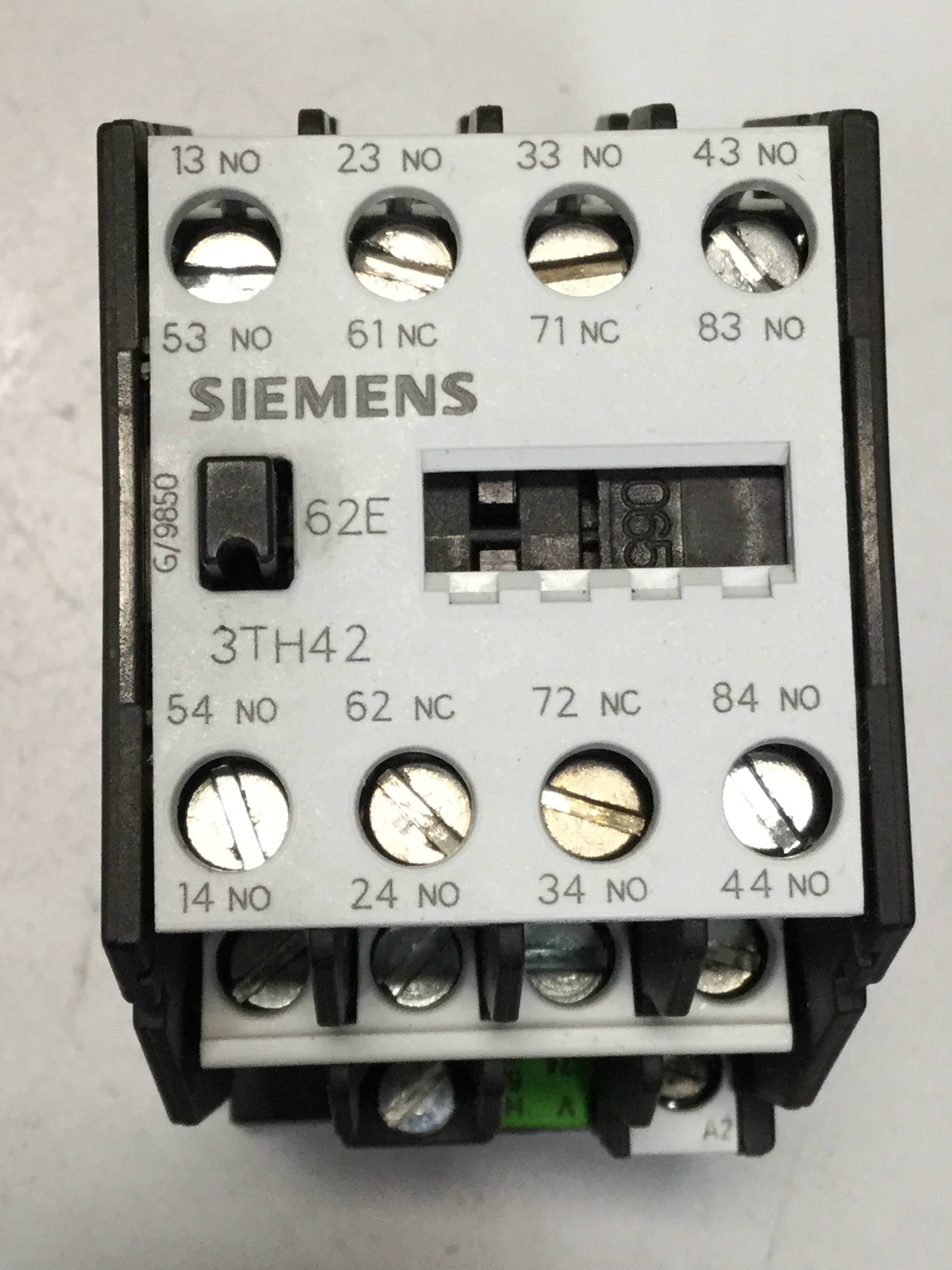 Used SIEMENS Contactor Relay 3TH4262-0A USED