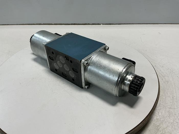 Used BOSCH 0 810 001 050