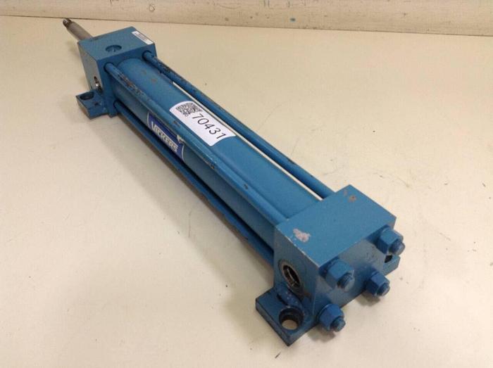 Used VICKERS Cylinder NZ04CC5N3R409700-HA0GDM #70432