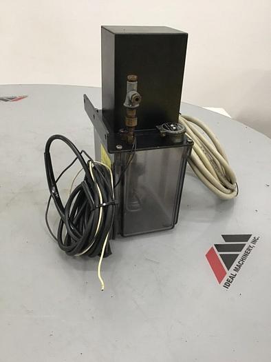 Used LUBE CORP Automatic Lubricator 102768 USED