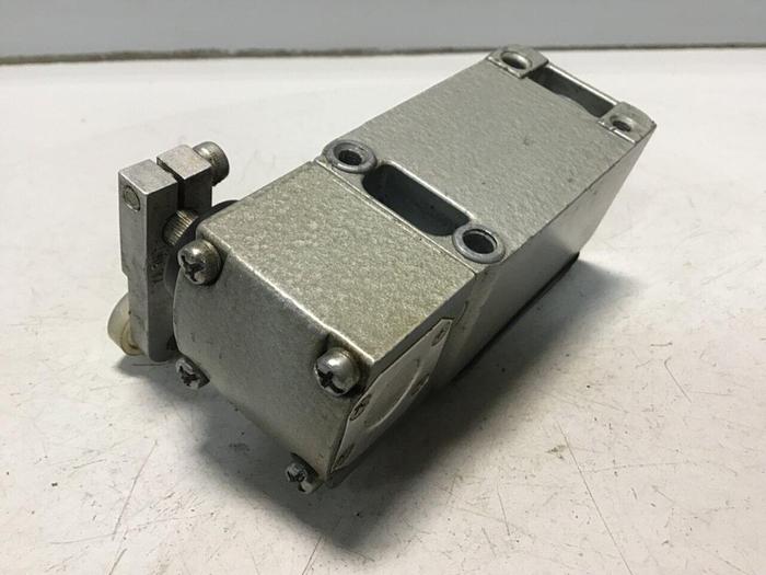 Used TELEMECANIQUE Limit Switch C3JK06 #121448