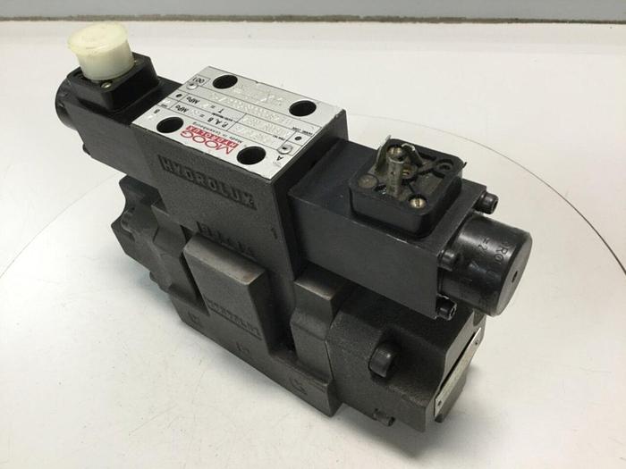 Used MOOG Valve WE43P06C08PCOBN/P15 #110026