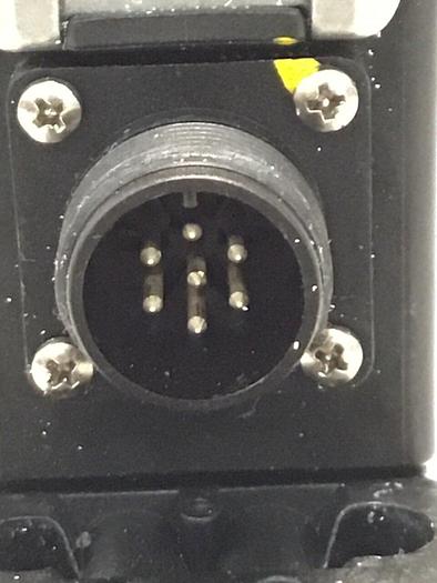 Used BOSCH Hydraulic Proportional Directional Control Servo Valve 0 831 006 057 USED