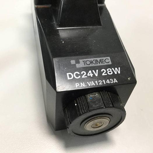 Used VICKERS Directional Control Valve DG4V32AMP7H750 #95480