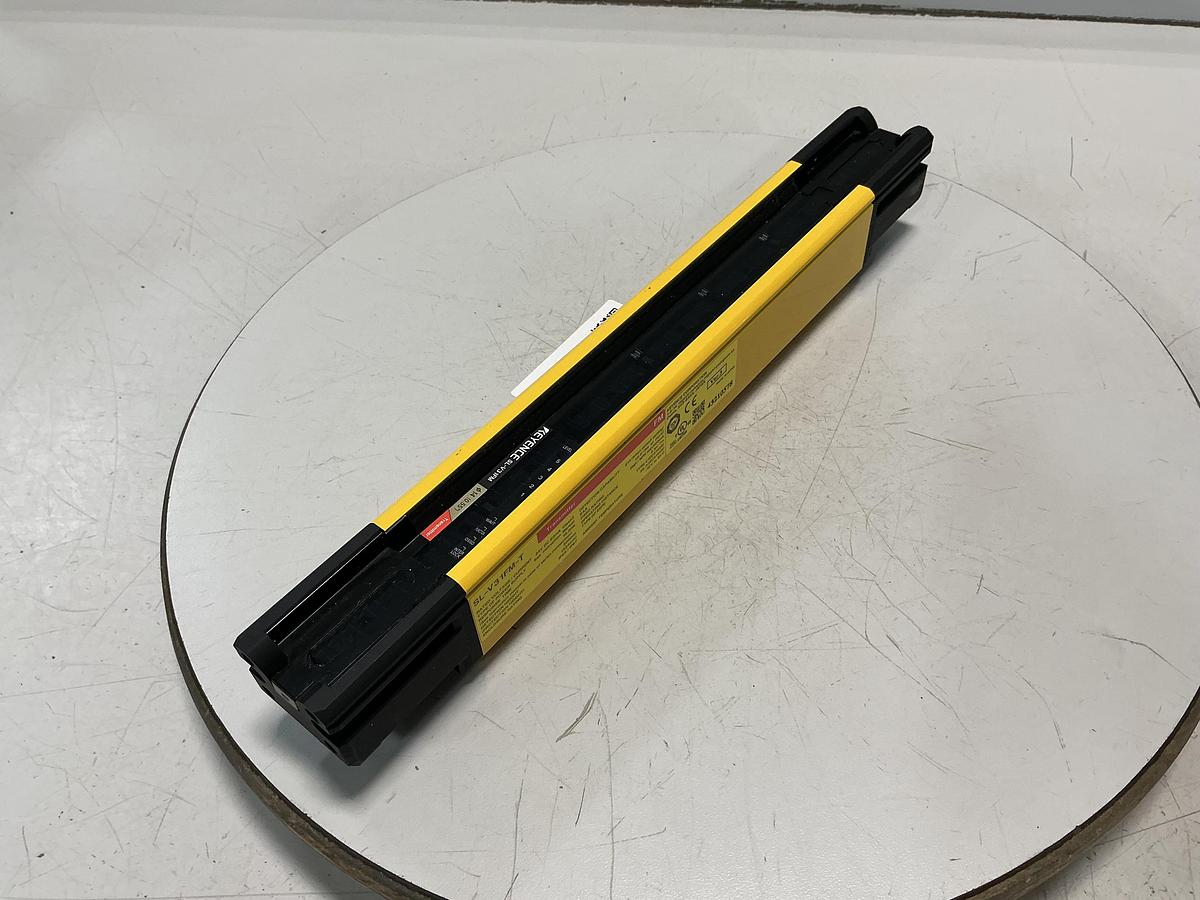 Used KEYENCE SL-V31FM-T