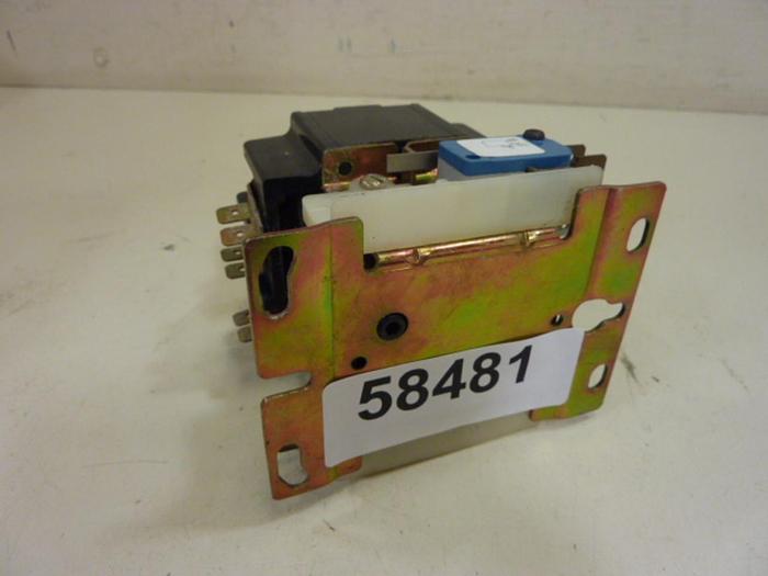 Used FURNAS ELECTRIC CO Contactor 42BE35AF325RGT #58481
