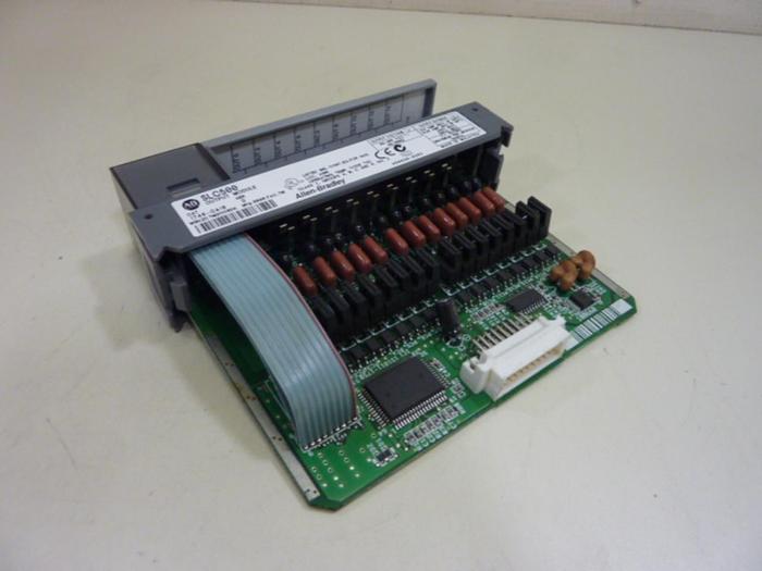 Used ALLEN BRADLEY Output Module 1746-OA16 SER D #59102