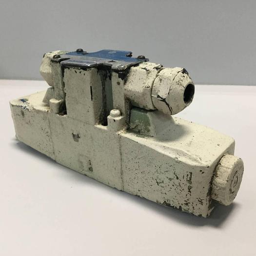 Used VICKERS Directional Control Valve DG4V36CMP7H750JA100 #91750