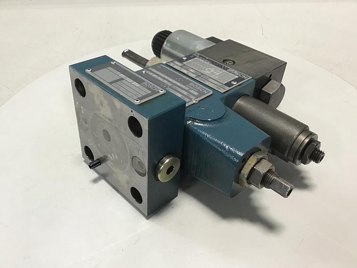 Used BOSCH Valve 0 811 104 111 Used #144812