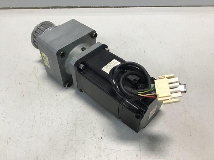 Used YASKAWA Servo Motor SGMAH-08AAA41-Y2 #128908
