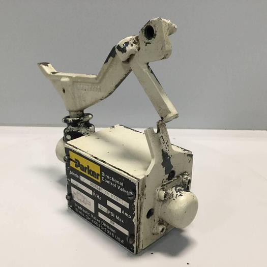 Used PARKER Directional Control Valve D3ML4B10X4384 #91605