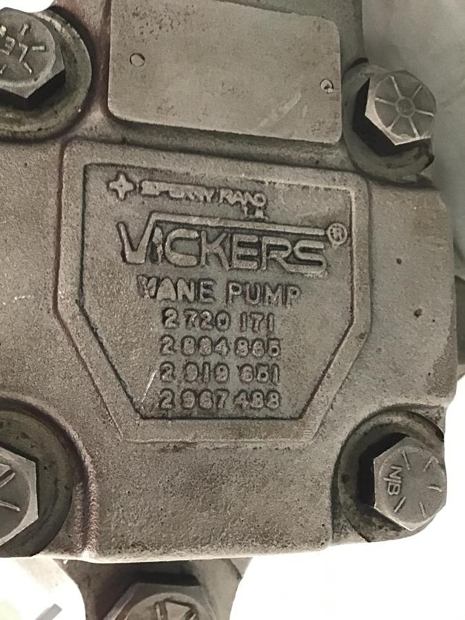 Used VICKERS 4520V42A5 Pump Used #143835
