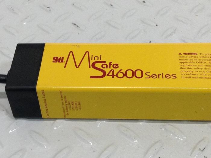 Used STI Light Curtain Transmitter MS46-20-520-Q1-X #87883