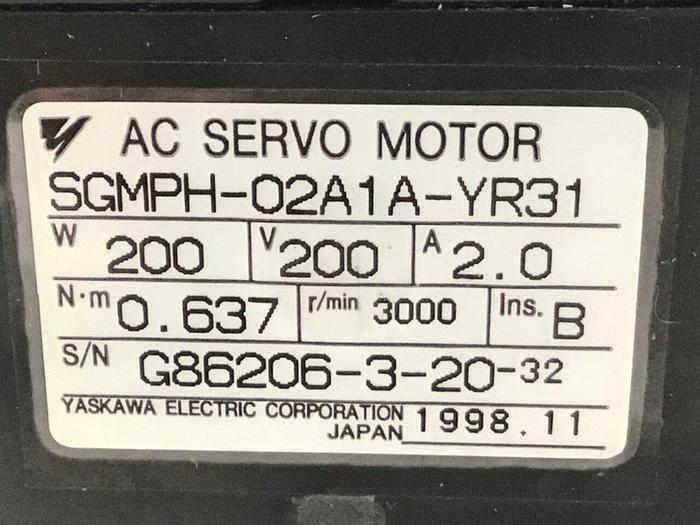 Used YASKAWA Servo Motor SGMPH-02A1A-YR31 #124731