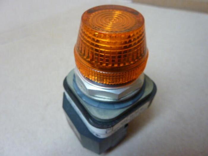 Used ALLEN BRADLEY Pilot Light 800T-PL16 AMBER #30409