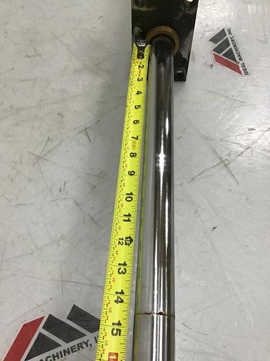 Used CINCINNATI DYNACOMP Clamp Cylinder N-832-05 #122666