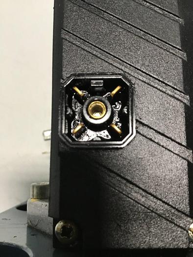 Used BOSCH Hydraulic Valve 0 811 402 614 Used