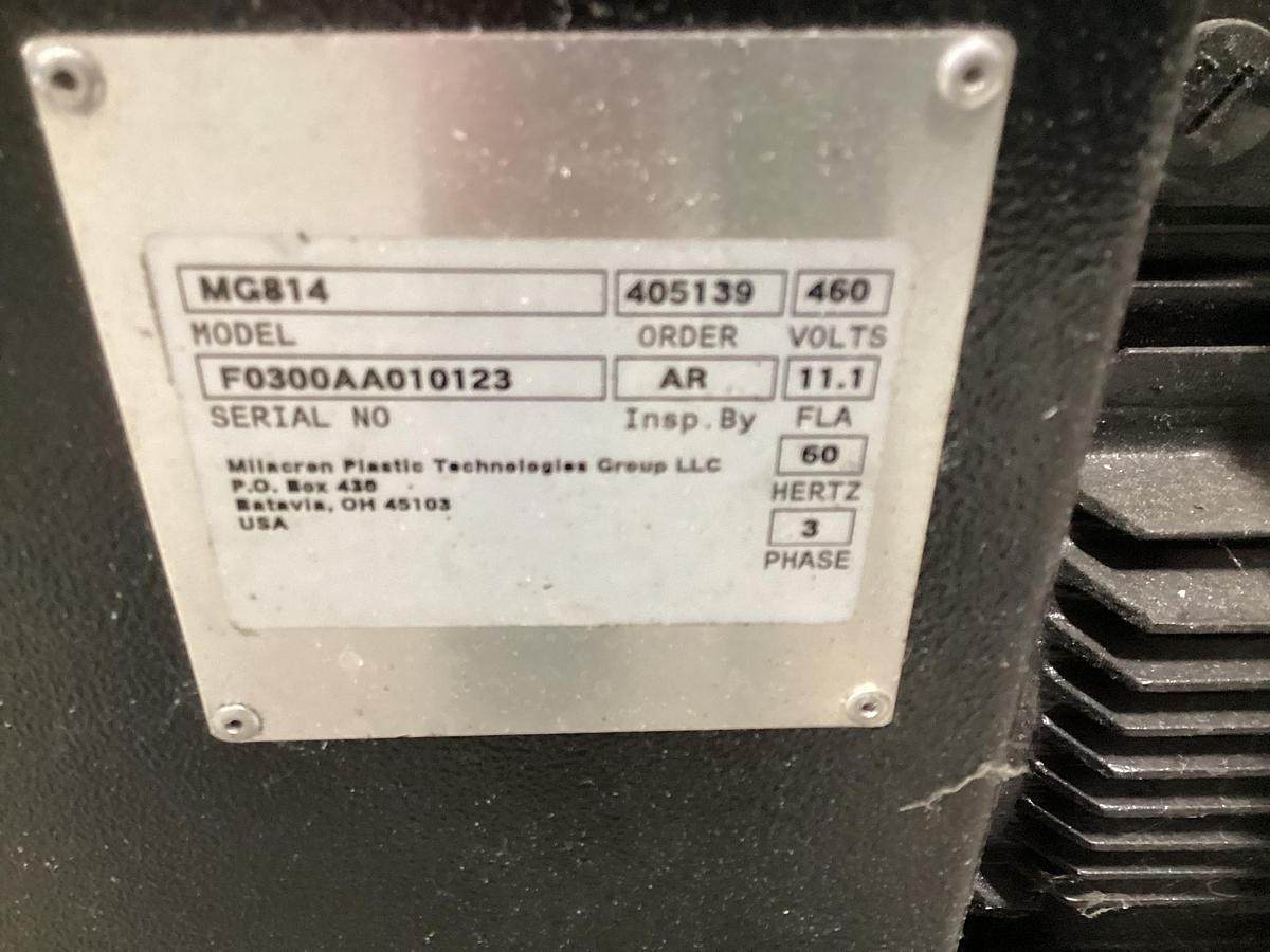 Used MILACRON MG-814 GRINDER / DNL / NOT CLEANED YET