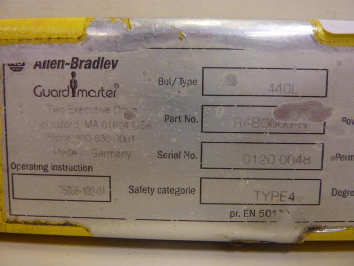 Used ALLEN BRADLEY Light Curtain Receiver 440L-R4B0600-N Used