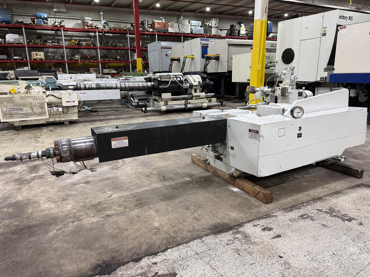 Used TOSHIBA ISF390VLW-19B INJECTION UNIT