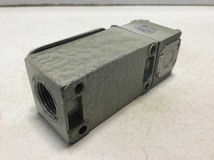 Used TELEMECANIQUE Lox-Switch C2JK05 #121753