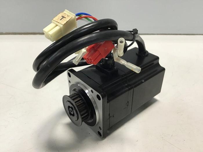 Used YASKAWA Servo Motor SGMP-01AWYR22 Used