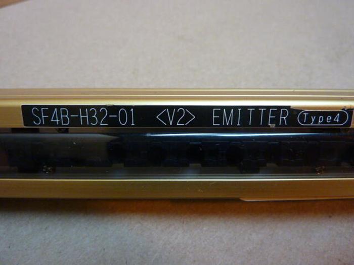 Used SUNX LTD Light Curtain Emitter SF4B-H32-01 EV2 #37057