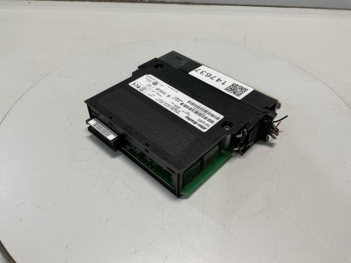 Used ALLEN BRADLEY 1756-OW16I SERIES A