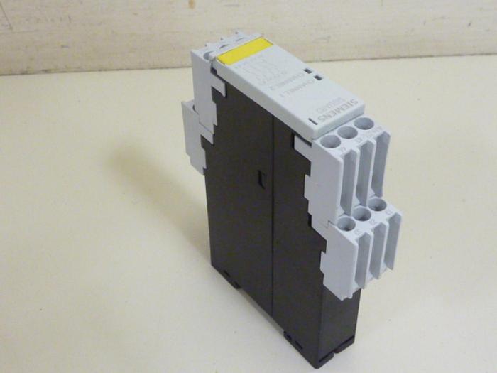 Used SIEMENS Safety Relay 3TK2 830-1CB30 #85721