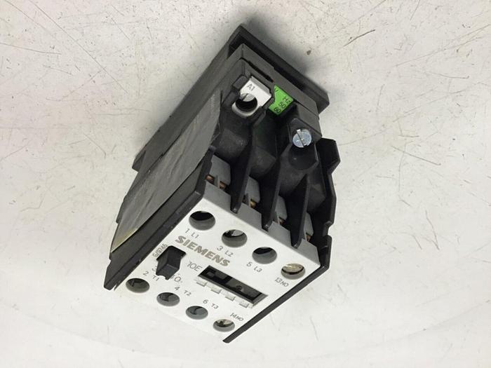 Used SIEMENS Contactor 3TF4010-0A #123993