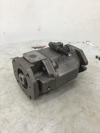 Used BRUENINGHAUS HYDROMATIK Hydraulic Pump AA10VS0100DFE1/31R-PKC62K02 Used