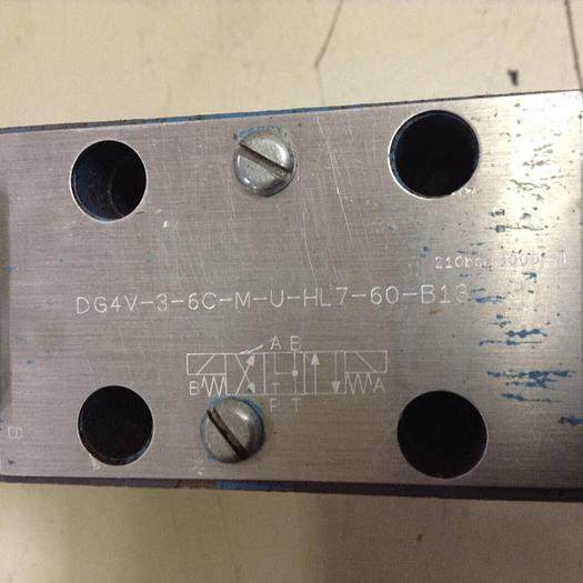 Used VICKERS Valve DG4V-3-6C-M-U-HL7-60-B13 Used