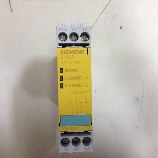 Used SIEMENS Safety Relay 3TK2 821-1CB30 #88794