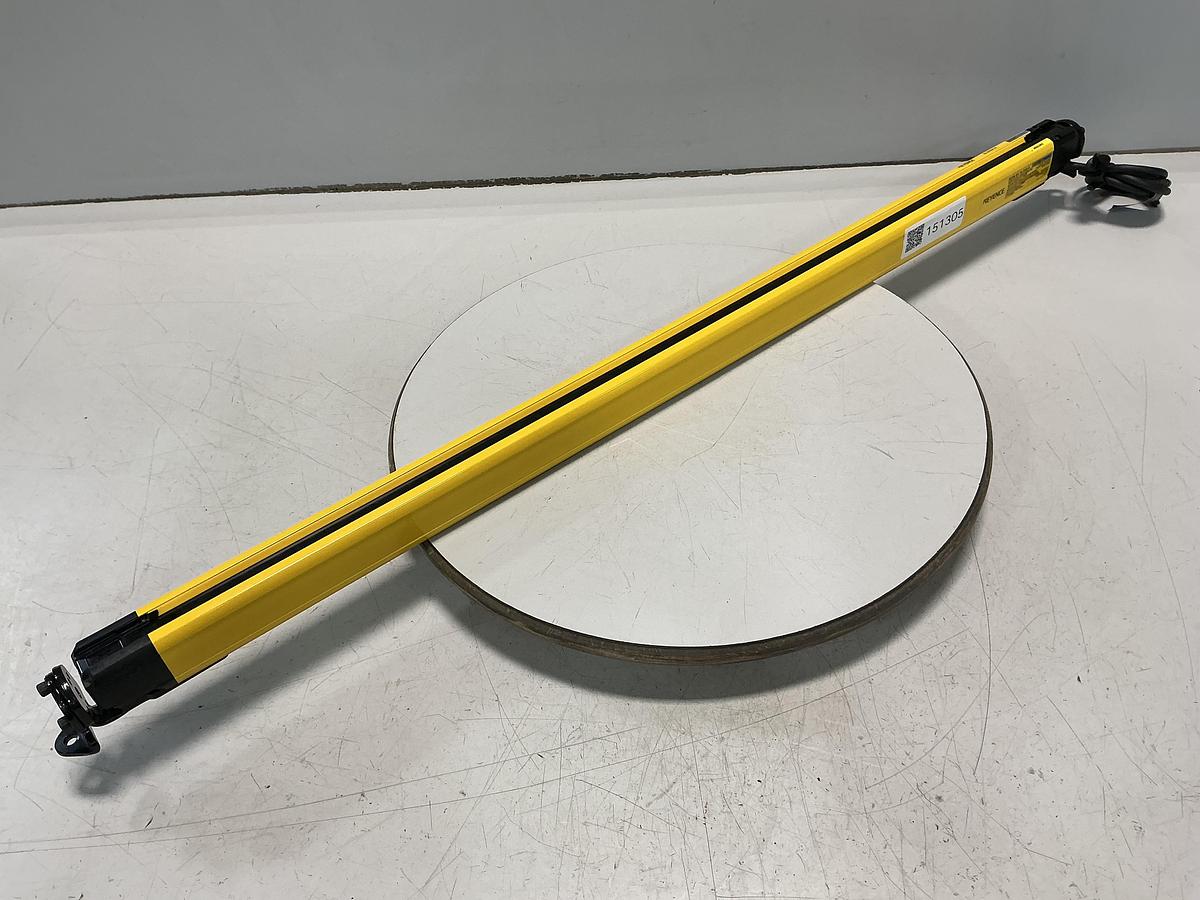 Used KEYENCE CORP GL-R40H-R