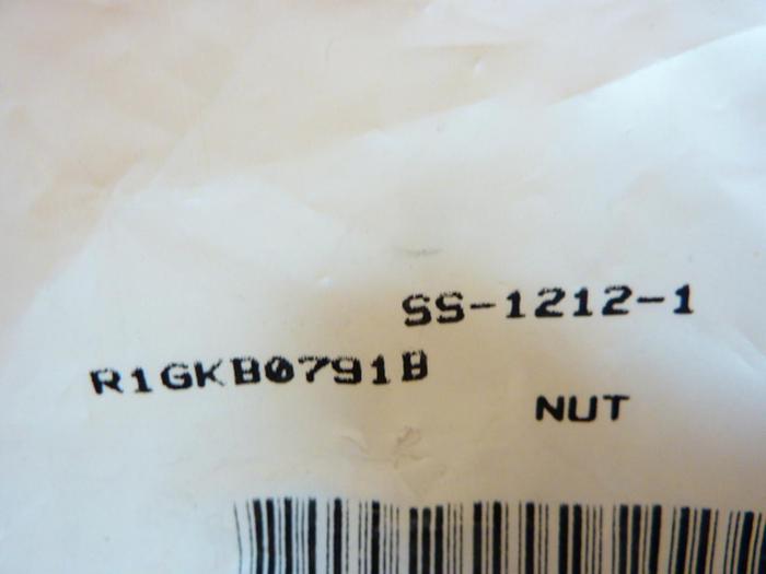 SWAGELOK Nut SS-1212-1 #41183 DNL SCRAPPED