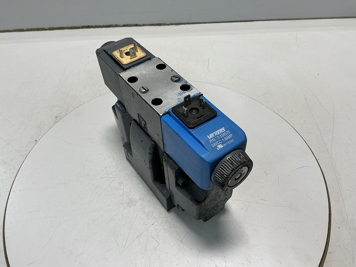 Used VICKERS DG5S 5 2C T M U H7 21