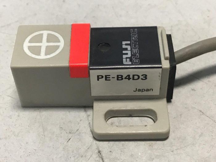 Used FUJI ELECTRIC Proximity Switch PE-B4D3 #128353