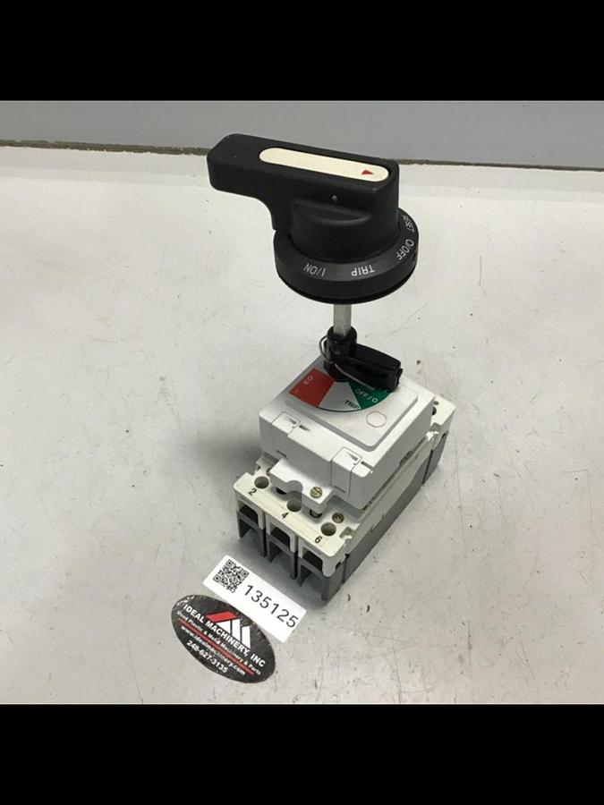 Used CUTLER HAMMER 30 Amp Circuit Breaker EGE3030FFG USED