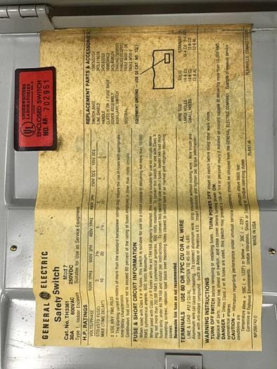 Used GENERAL ELECTRIC / GE 30 Amp Safety Switch TH3361 #125046