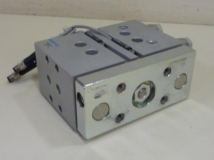 Used FESTO Pneumatic Cylinder DFM-40-25-P-A-GF #57322