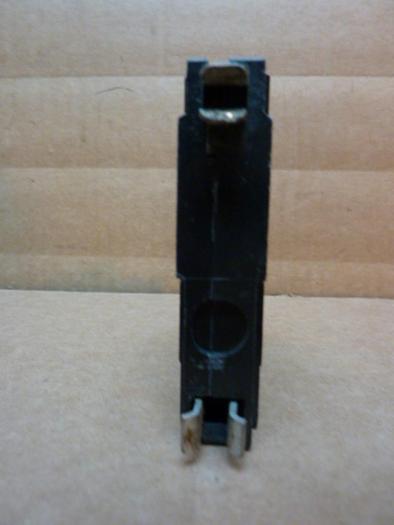 Used SQUARE D 15 Amp Circuit Breaker QO115 #27754
