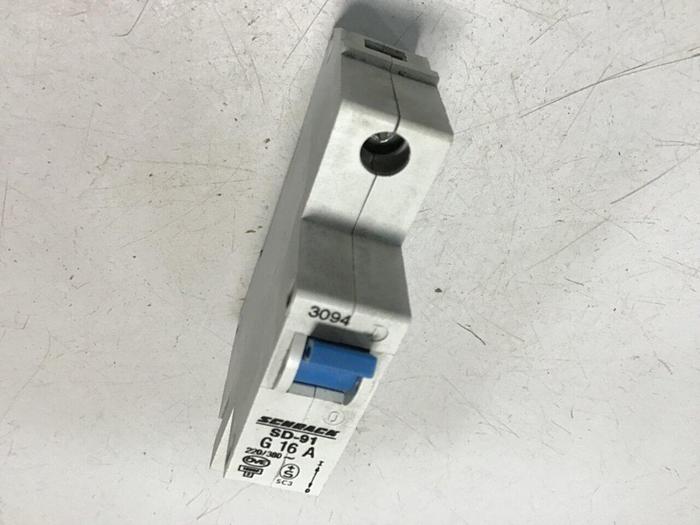 Used SCHRACK Circuit Breaker 16 Amp SD-91G 16A #119660