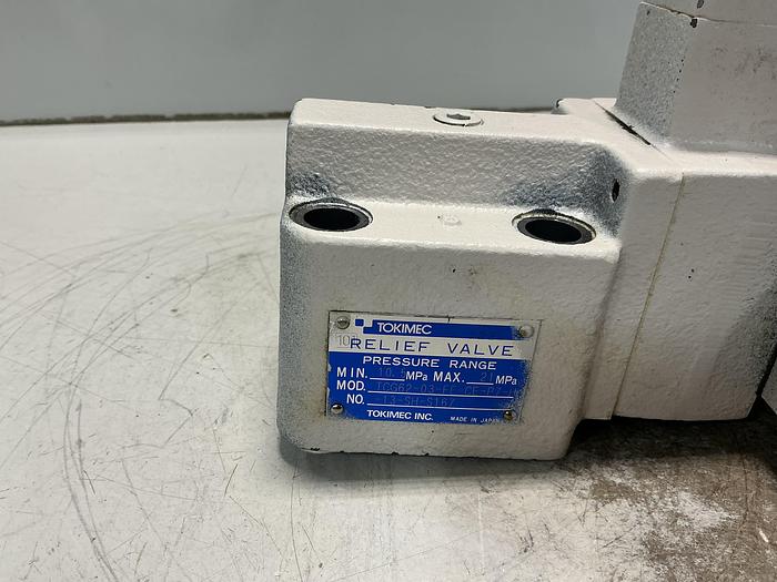 Used TOKIMEC DG4VS-3-0C-M-P7-H-7-P12-52