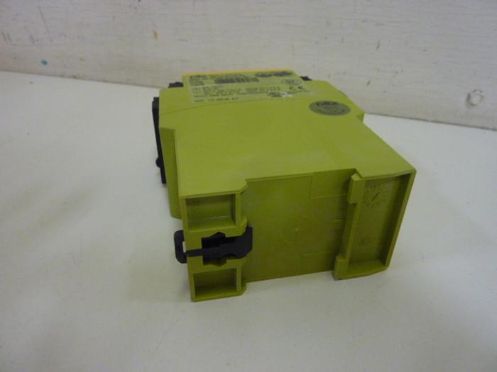 Used PILZ Safety Relay PNOZX8P24VDC3N/O2N/C2SO #66545